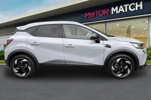 DS75UGW Renault Captur 1.8 E-TECH techno Auto Euro 6 (s/s) 5dr Thumbnail #4