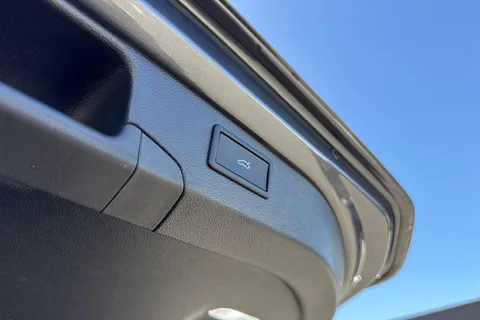 KS75CEX Volkswagen Passat 1.5 TSI eHybrid 272 Black Edition 5dr DSG Thumbnail #30