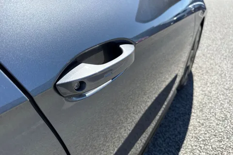 KS75CEX Volkswagen Passat 1.5 TSI eHybrid 272 Black Edition 5dr DSG Thumbnail #32