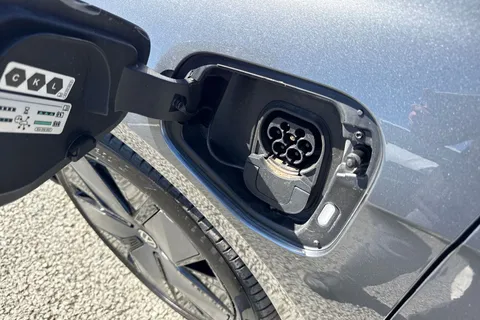 KS75CEX Volkswagen Passat 1.5 TSI eHybrid 272 Black Edition 5dr DSG Thumbnail #36