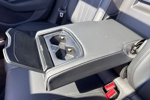 KS75CEX Volkswagen Passat 1.5 TSI eHybrid 272 Black Edition 5dr DSG Thumbnail #42