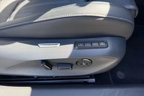 KS75CEX Volkswagen Passat 1.5 TSI eHybrid 272 Black Edition 5dr DSG Thumbnail #45