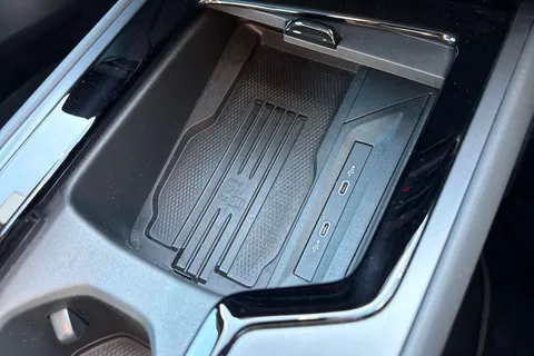 KS75CEX Volkswagen Passat 1.5 TSI eHybrid 272 Black Edition 5dr DSG Thumbnail #47