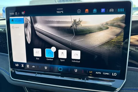 KS75CEX Volkswagen Passat 1.5 TSI eHybrid 272 Black Edition 5dr DSG Thumbnail #57