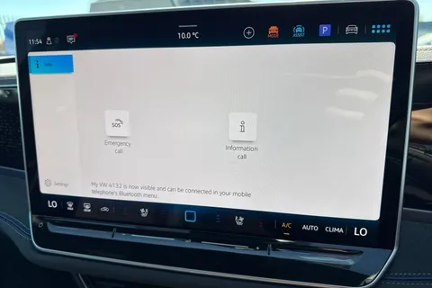 KS75CEX Volkswagen Passat 1.5 TSI eHybrid 272 Black Edition 5dr DSG Thumbnail #60