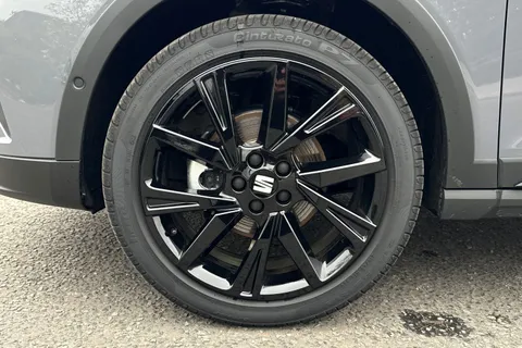 KW75SYG SEAT Arona 1.0 TSI 115 FR Black Edition 5dr Thumbnail #10