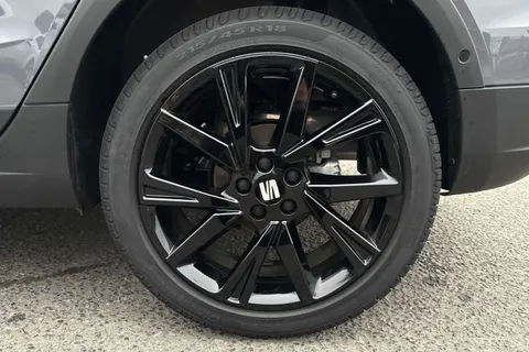 KW75SYG SEAT Arona 1.0 TSI 115 FR Black Edition 5dr Thumbnail #13