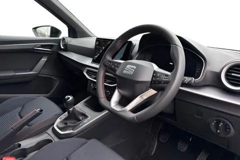 KW75SYG SEAT Arona 1.0 TSI 115 FR Black Edition 5dr Thumbnail #14