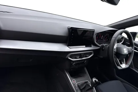 KW75SYG SEAT Arona 1.0 TSI 115 FR Black Edition 5dr Thumbnail #15