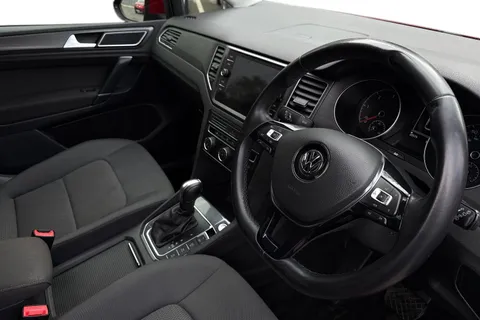 WV69UCG Volkswagen Golf SV 2.0 TDI Match DSG Euro 6 (s/s) 5dr Thumbnail #8