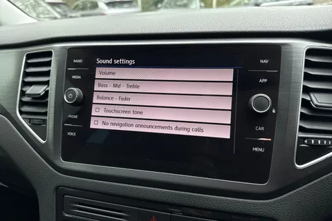 WV69UCG Volkswagen Golf SV 2.0 TDI Match DSG Euro 6 (s/s) 5dr Thumbnail #41