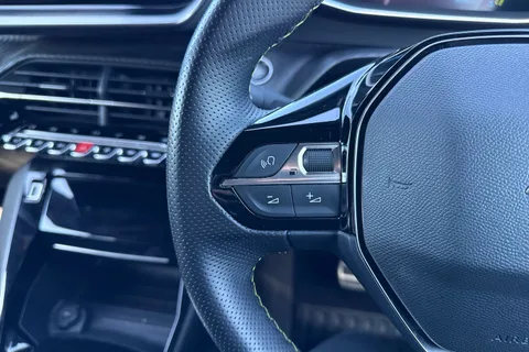 GF22HYU PEUGEOT e-2008 50kWh GT Auto 5dr (7kW Charger) Thumbnail #40