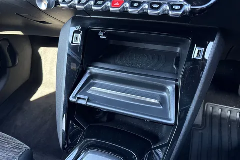 GF22HYU PEUGEOT e-2008 50kWh GT Auto 5dr (7kW Charger) Thumbnail #58