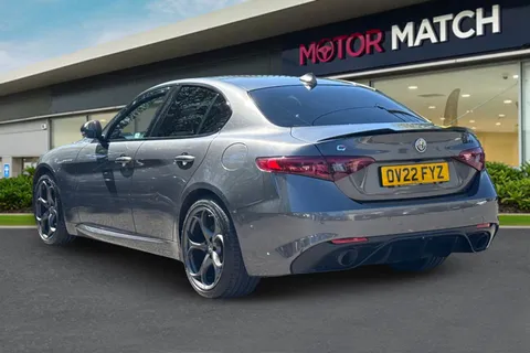OV22FYZ Alfa Romeo Giulia 2.0T Veloce Auto Euro 6 (s/s) 4dr Thumbnail #3