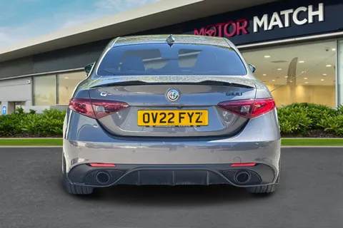 OV22FYZ Alfa Romeo Giulia 2.0T Veloce Auto Euro 6 (s/s) 4dr Thumbnail #5