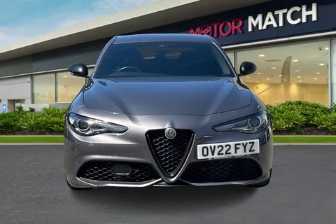 OV22FYZ Alfa Romeo Giulia 2.0T Veloce Auto Euro 6 (s/s) 4dr Thumbnail #6
