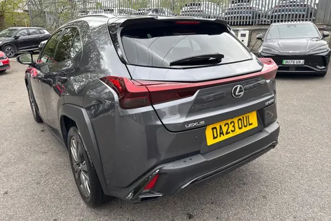 DA23OUL Lexus Ux 2.0 250h F Sport Design E-CVT Euro 6 (s/s) 5dr Thumbnail #16