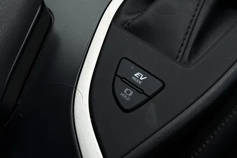 DA23OUL Lexus Ux 2.0 250h F Sport Design E-CVT Euro 6 (s/s) 5dr Thumbnail #30