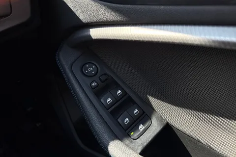 DS73HHO BMW 1 Series 1.5 118i M Sport (LCP) DCT Euro 6 (s/s) 5dr Thumbnail #18