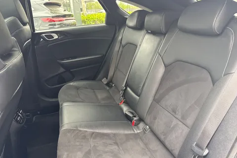 MT69RXR Kia Pro Ceed 1.4T GDi ISG GT-Line S 5dr DCT Thumbnail #18