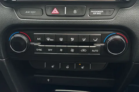 MT69RXR Kia Pro Ceed 1.4T GDi ISG GT-Line S 5dr DCT Thumbnail #21