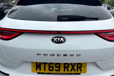 MT69RXR Kia Pro Ceed 1.4T GDi ISG GT-Line S 5dr DCT Thumbnail #25