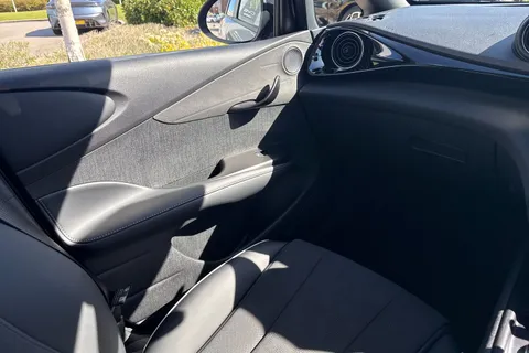 15 of 55 for BYD Dolphin 60.48kWh Comfort Auto 5dr