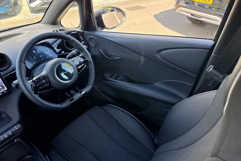 41 of 55 for BYD Dolphin 60.48kWh Comfort Auto 5dr