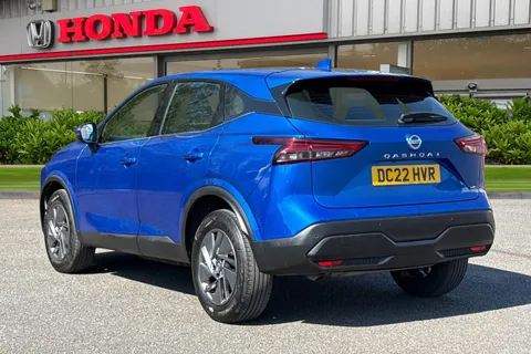 DC22HVR Nissan Qashqai 1.3 DIG-T MHEV Acenta Premium XTRON Euro 6 (s/s) 5dr Thumbnail #3