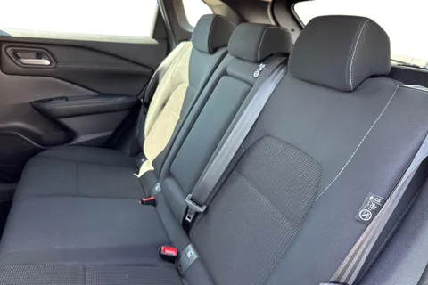 DC22HVR Nissan Qashqai 1.3 DIG-T MHEV Acenta Premium XTRON Euro 6 (s/s) 5dr Thumbnail #18