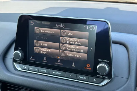 DC22HVR Nissan Qashqai 1.3 DIG-T MHEV Acenta Premium XTRON Euro 6 (s/s) 5dr Thumbnail #20