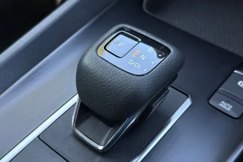 DC22HVR Nissan Qashqai 1.3 DIG-T MHEV Acenta Premium XTRON Euro 6 (s/s) 5dr Thumbnail #22