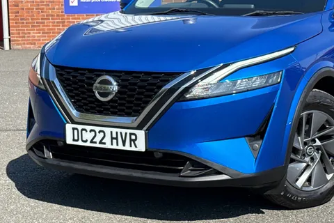 DC22HVR Nissan Qashqai 1.3 DIG-T MHEV Acenta Premium XTRON Euro 6 (s/s) 5dr Thumbnail #25