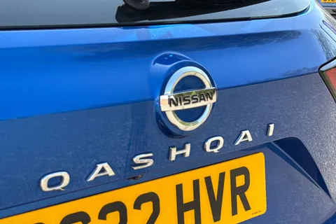 DC22HVR Nissan Qashqai 1.3 DIG-T MHEV Acenta Premium XTRON Euro 6 (s/s) 5dr Thumbnail #32