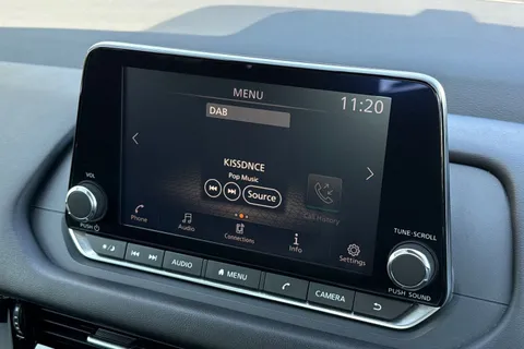 DC22HVR Nissan Qashqai 1.3 DIG-T MHEV Acenta Premium XTRON Euro 6 (s/s) 5dr Thumbnail #44