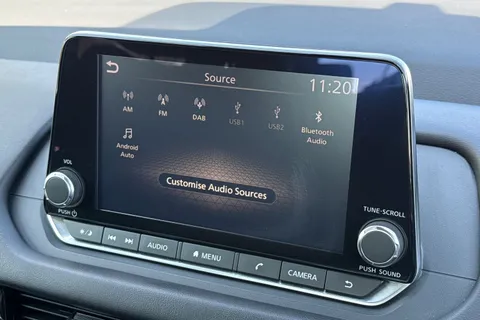 DC22HVR Nissan Qashqai 1.3 DIG-T MHEV Acenta Premium XTRON Euro 6 (s/s) 5dr Thumbnail #45