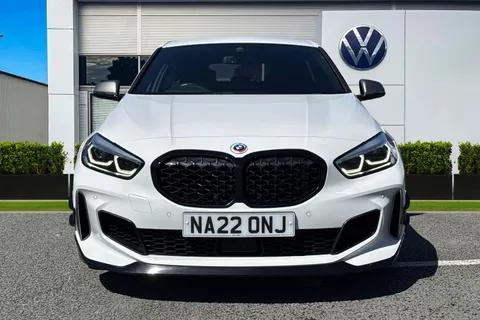 NA22ONJ BMW 1 Series 2.0 M135i Auto xDrive Euro 6 (s/s) 5dr Thumbnail #6