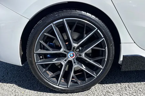 NA22ONJ BMW 1 Series 2.0 M135i Auto xDrive Euro 6 (s/s) 5dr Thumbnail #13