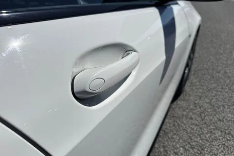 NA22ONJ BMW 1 Series 2.0 M135i Auto xDrive Euro 6 (s/s) 5dr Thumbnail #27