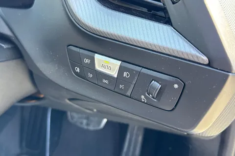 NA22ONJ BMW 1 Series 2.0 M135i Auto xDrive Euro 6 (s/s) 5dr Thumbnail #36