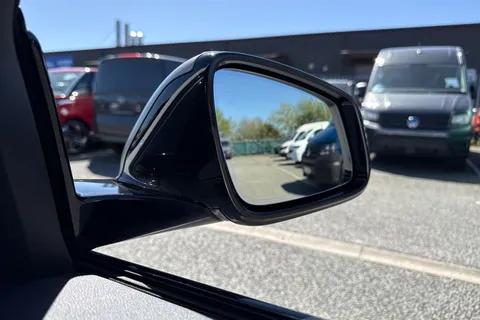 NA22ONJ BMW 1 Series 2.0 M135i Auto xDrive Euro 6 (s/s) 5dr Thumbnail #38