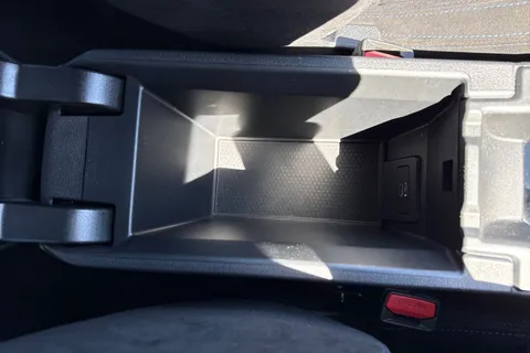 NA22ONJ BMW 1 Series 2.0 M135i Auto xDrive Euro 6 (s/s) 5dr Thumbnail #41