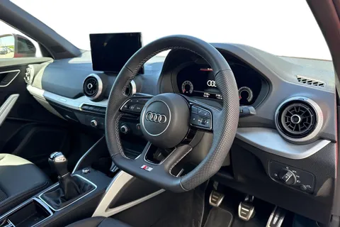 DX75TYO Audi Q2 Black Edition 30 TFSI  116 PS 6-speed Thumbnail #15