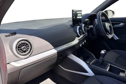 DX75TYO Audi Q2 Black Edition 30 TFSI  116 PS 6-speed Thumbnail #16