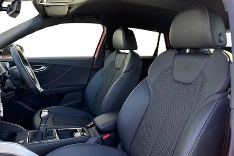 DX75TYO Audi Q2 Black Edition 30 TFSI  116 PS 6-speed Thumbnail #17