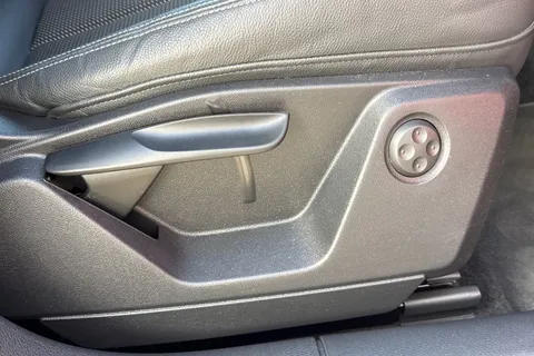 DX75TYO Audi Q2 Black Edition 30 TFSI  116 PS 6-speed Thumbnail #38