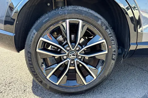 13 of 53 for HONDA HR-V 1.5 eHEV Advance 5dr CVT