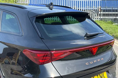 KW75TNK CUPRA Leon 1.5 eTSI 150 V3 5dr DSG Thumbnail #7