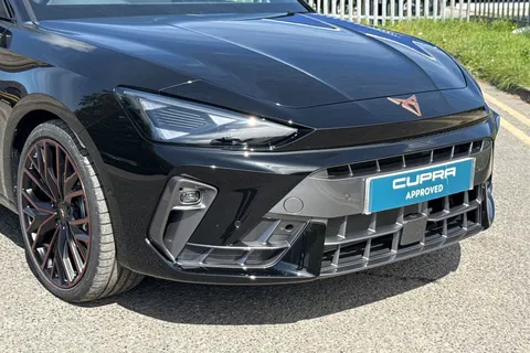 KW75TNK CUPRA Leon 1.5 eTSI 150 V3 5dr DSG Thumbnail #8