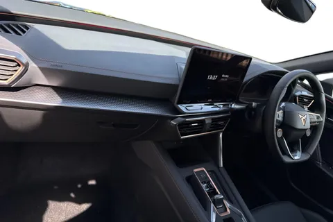 KW75TNK CUPRA Leon 1.5 eTSI 150 V3 5dr DSG Thumbnail #14